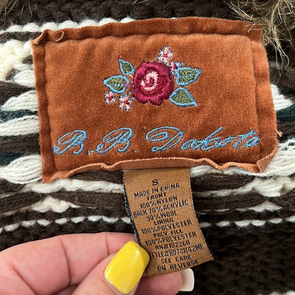 BB Dakota wool vest, EUC - Picture 5 of 6